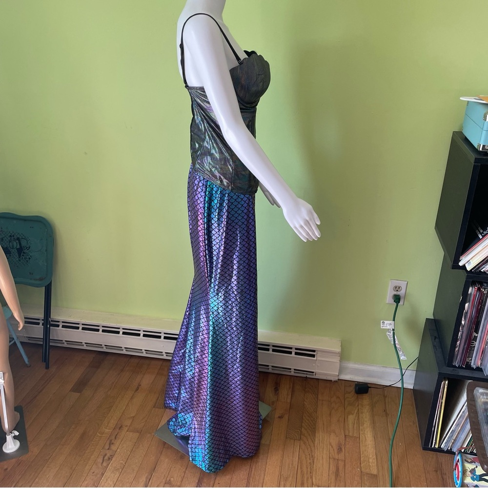 🧜‍♀️ Spirit Halloween mermaid costume top and skirt L - Picture 4 of 12